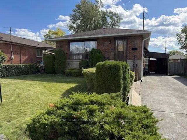 63 Nelson Street, Toronto E09
