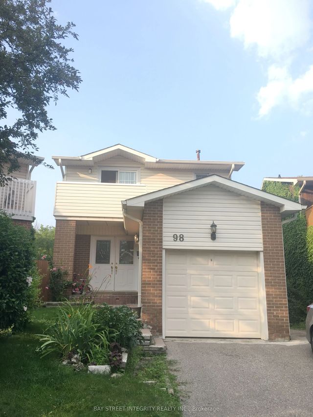 98 Carolbreen Square W/o Bsmt, Toronto E07