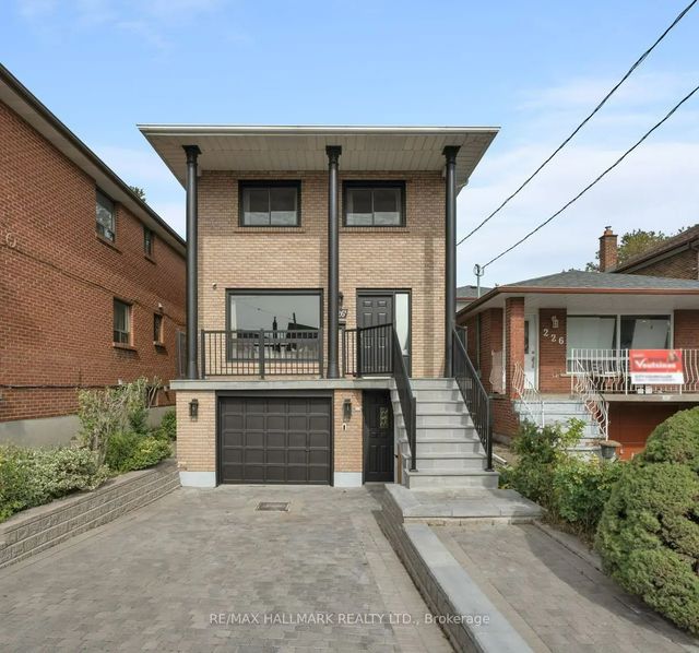 226 Mortimer Avenue, Toronto E03