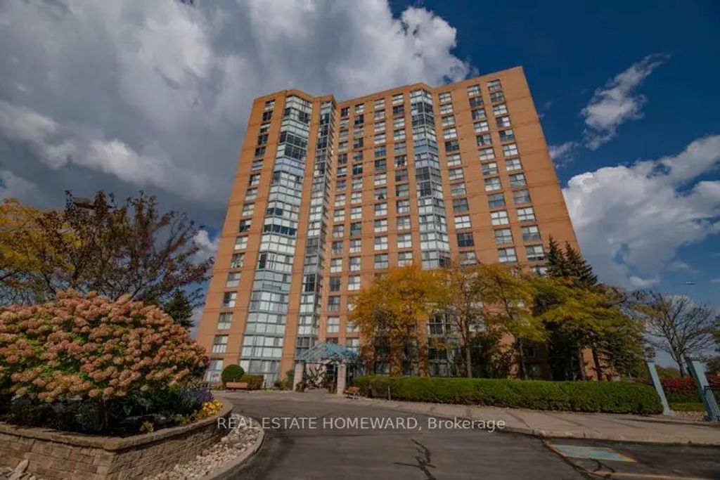 90 Dale Avenue 1705, Toronto E08