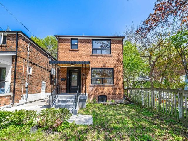 127 Highfield Road, Toronto E01