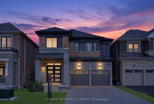 32 Lockyer Drive, Whitby