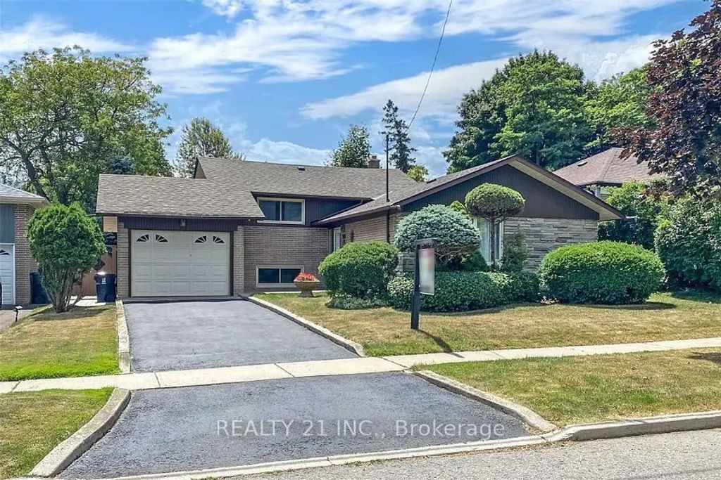 25 Knowlton Drive S, Toronto E08