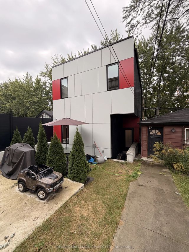 31 Woodfield Road Laneway, Toronto E01