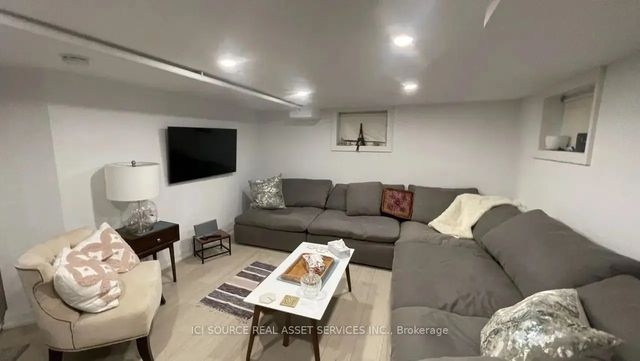 44 Courcelette Road Unit 6, Toronto E06