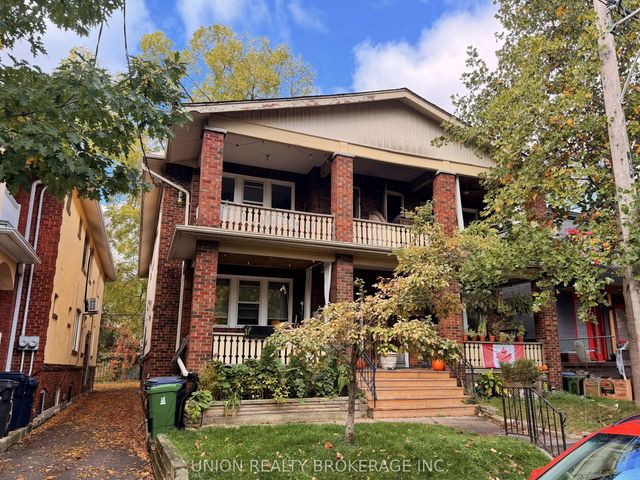 54 Wineva Avenue Upper, Toronto E02