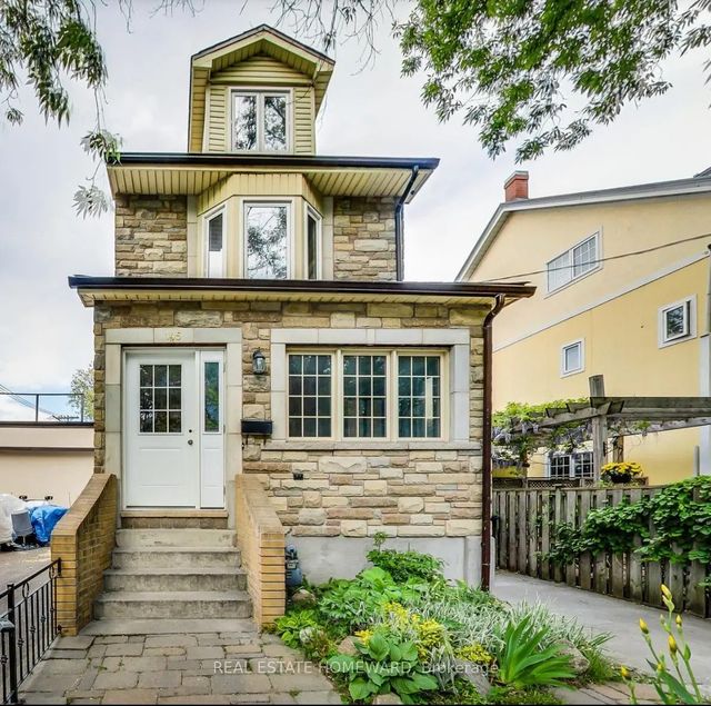 145 Boston Avenue Lower, Toronto E01