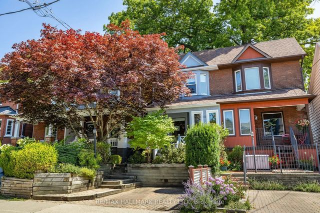 55 Waverley Road, Toronto E02