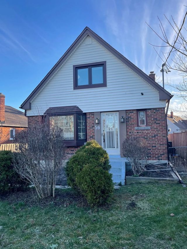 56 Harris Park Drive Upper, Toronto E04