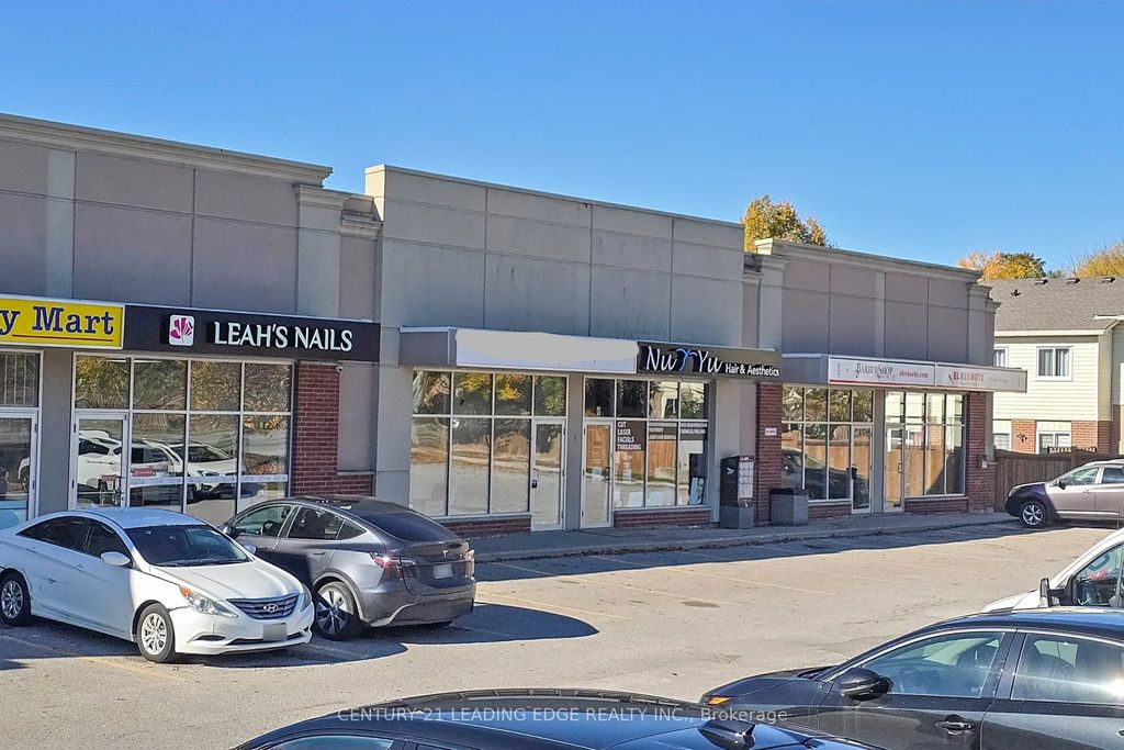 17080 Bathurst Street W 5, Newmarket