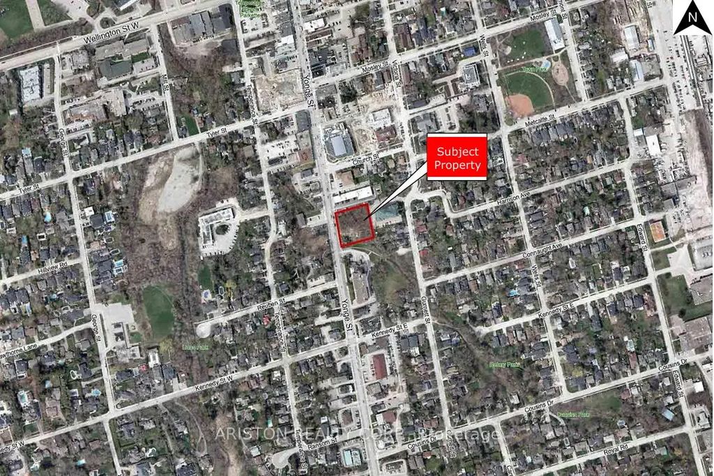 15085 Yonge Street, Aurora