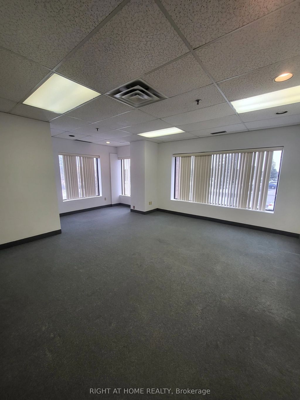 110 Cidermill Avenue A, Vaughan