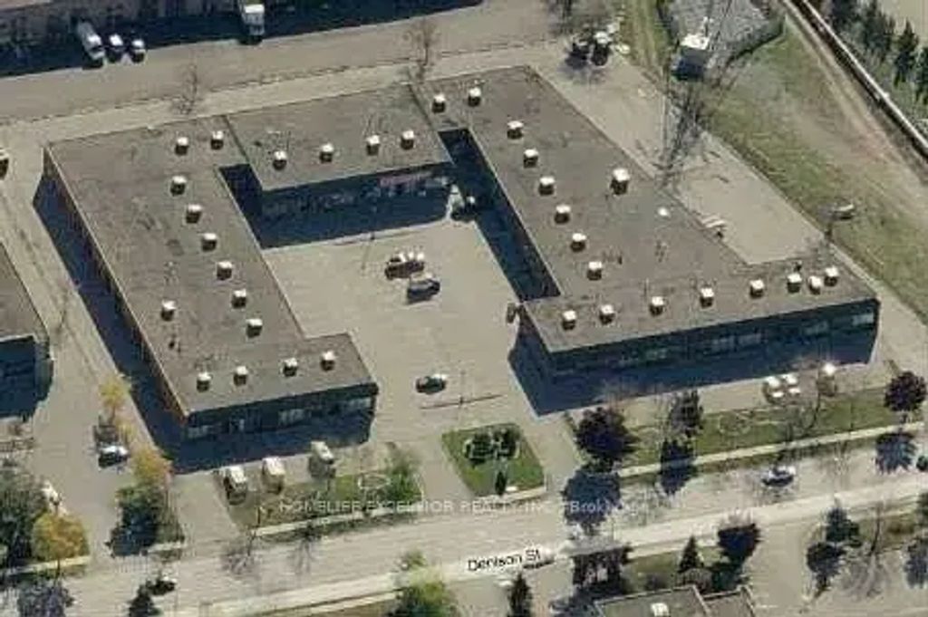 825 Denison Street 19, Markham