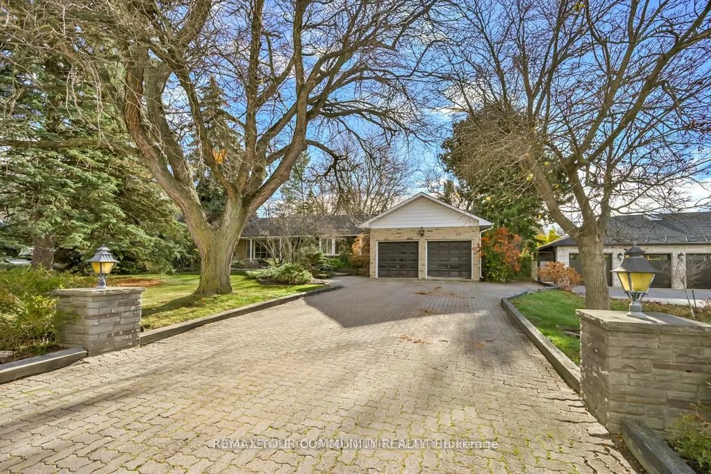 23 Denham Drive, Richmond Hill