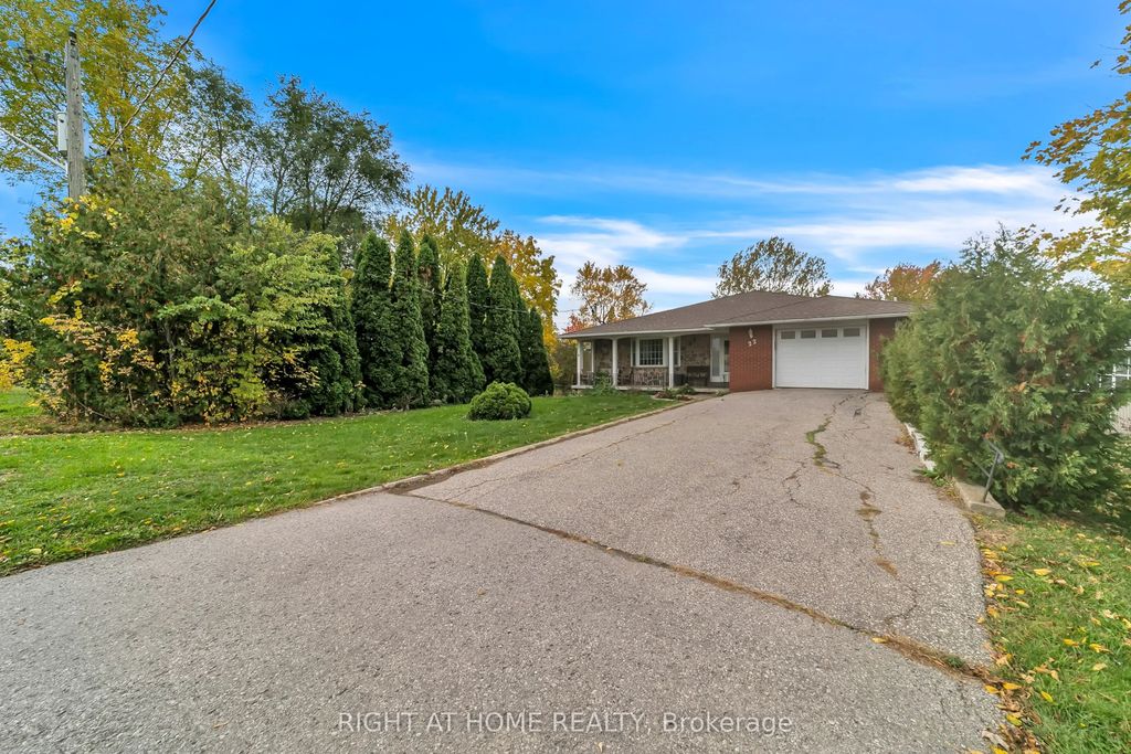 22 Hamilton Drive, Newmarket