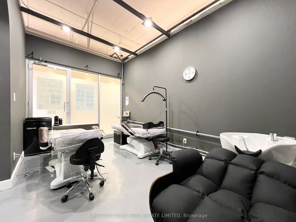 7181 Yonge Street 208, Markham