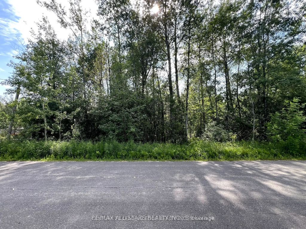 34 Nicholson Drive, Uxbridge