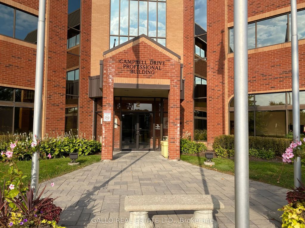 2 Campbell Drive 207, Uxbridge