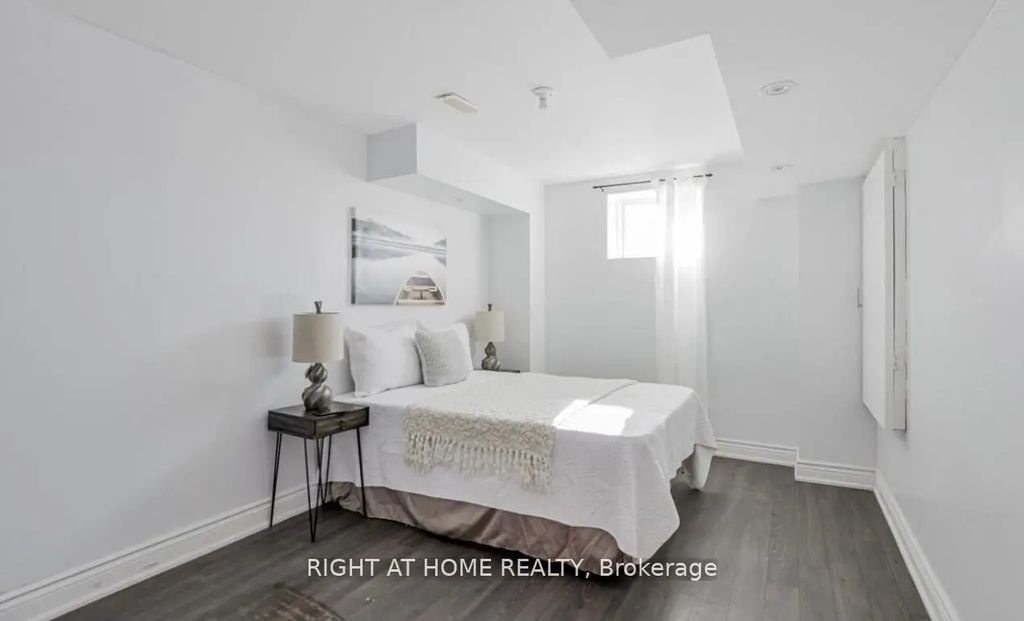 2 Township Avenue Basmt, Richmond Hill