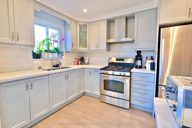 109 Tangmere Crescent, Markham