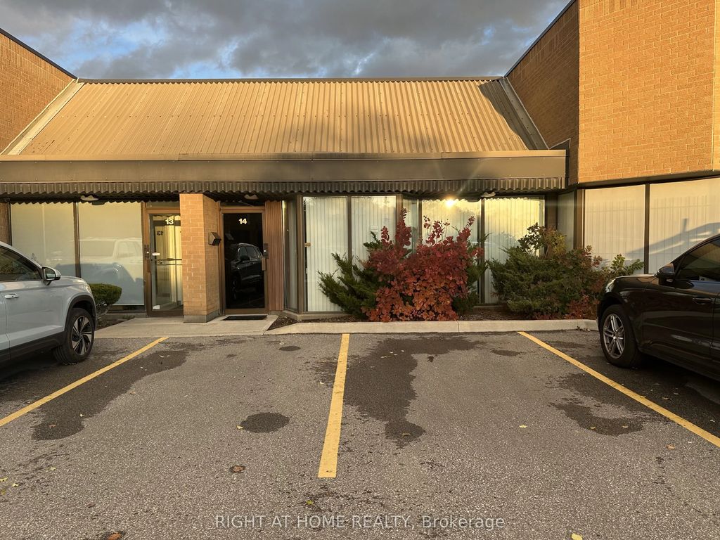 95 West Beaver Creek Road 14, Richmond Hill