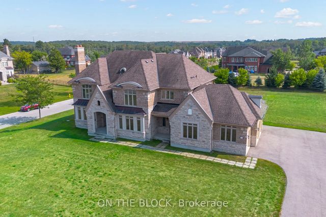 24 Whitewood Drive, Whitchurch-Stouffville