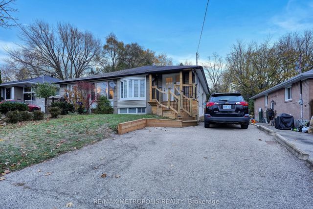 268 Penn Avenue Basement, Newmarket