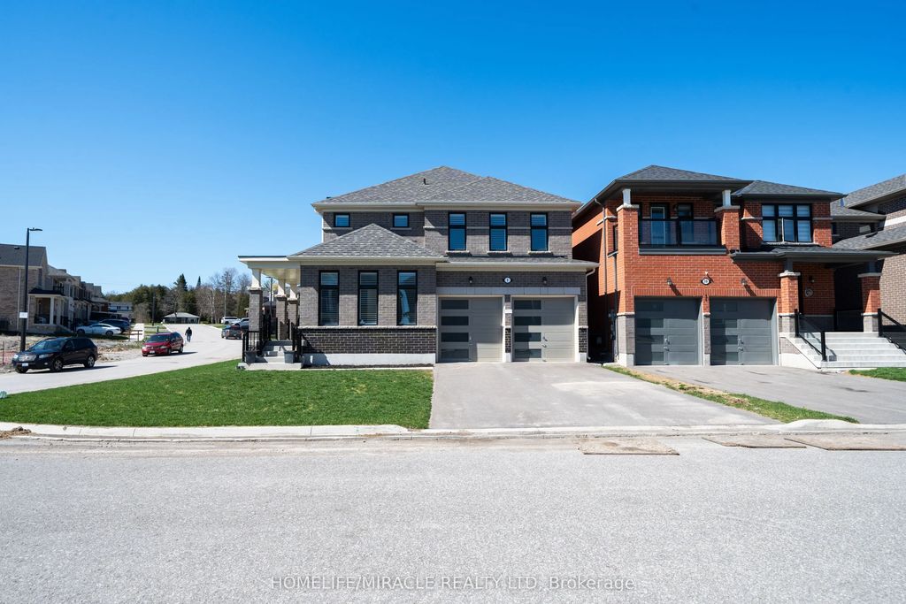 1 Ainslie Hill Crescent, Georgina