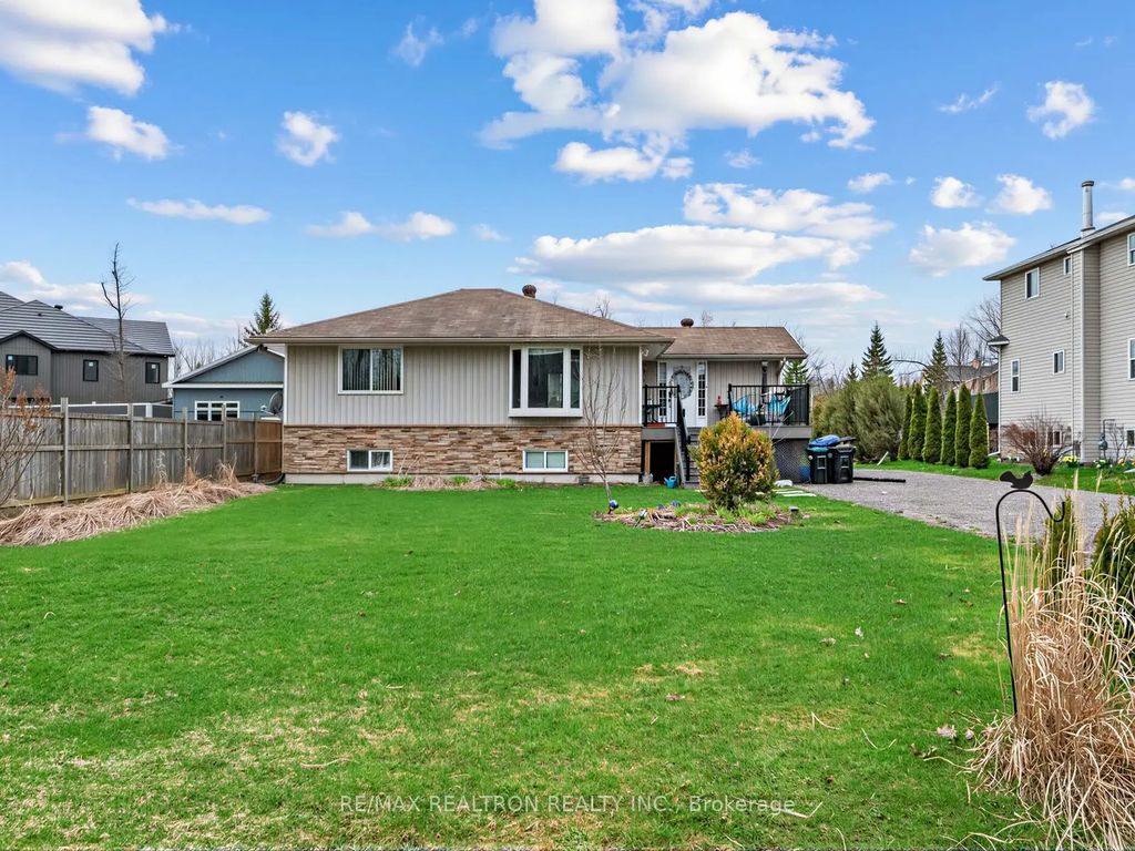 3794 30th Side Road Main, Innisfil