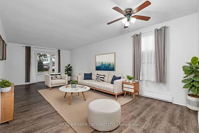 8 Maple Leaf Terrace, Innisfil