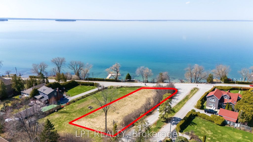 417 Lake Drive E, Georgina
