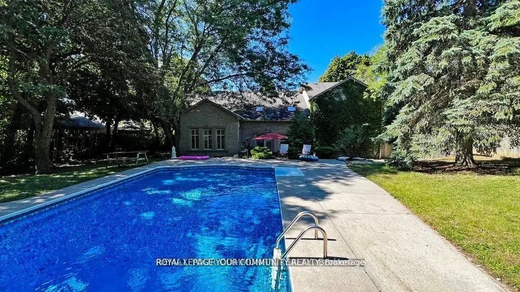 43 Denham Drive, Richmond Hill