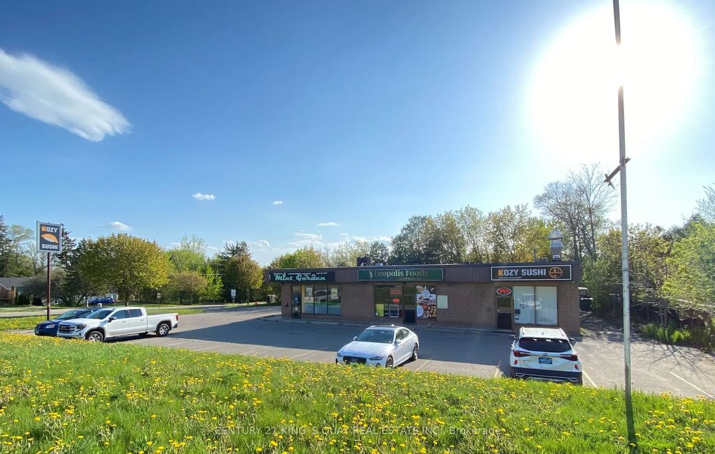 17830 Leslie Street, Newmarket
