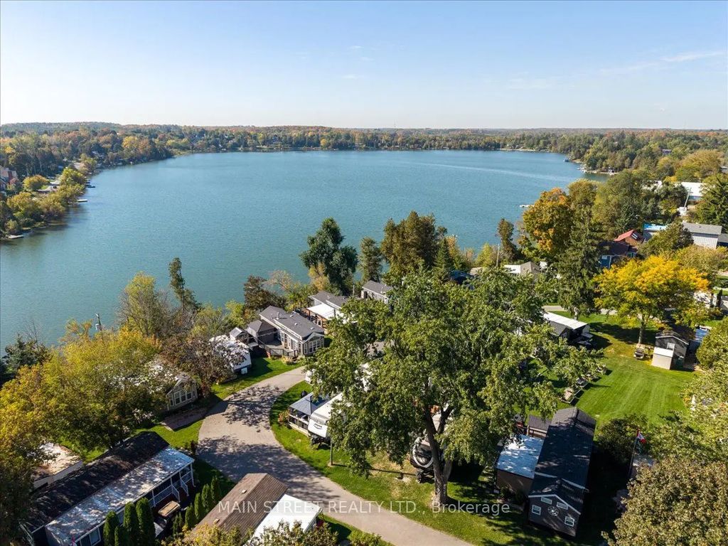 15 Hawaiian Circle, Whitchurch-Stouffville