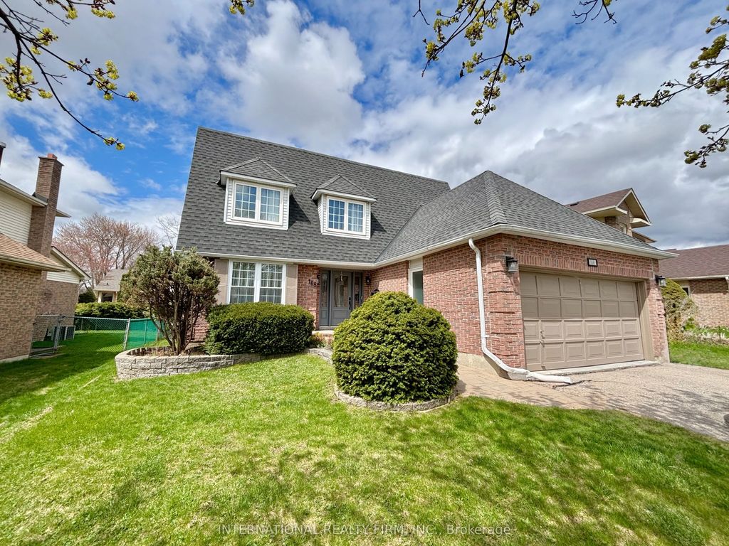 168 Willow Lane, Newmarket