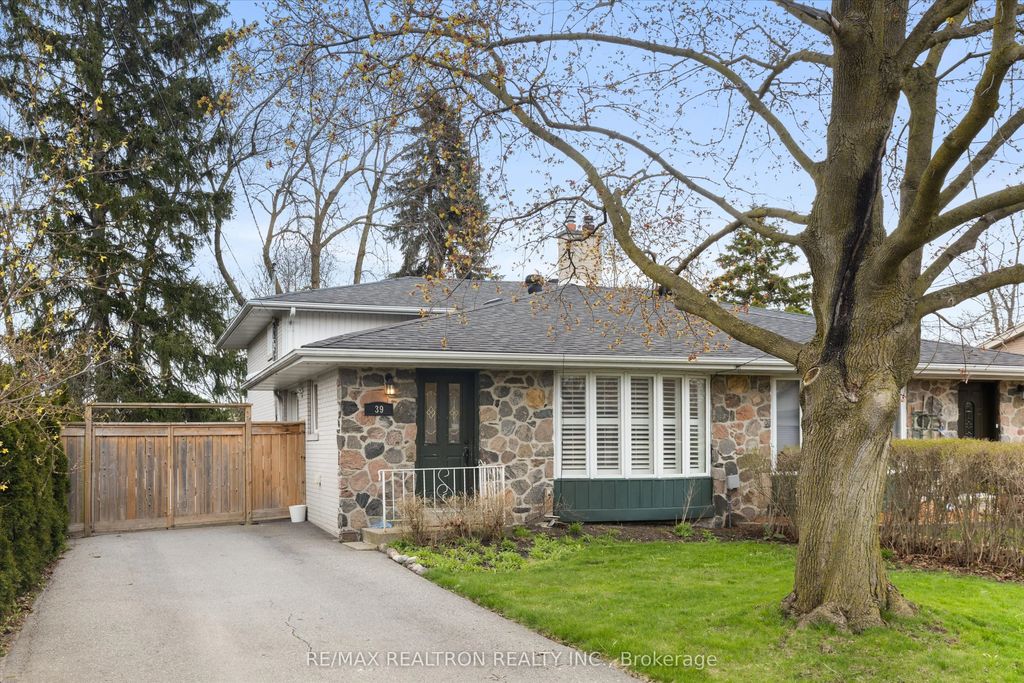 39 Jasper Drive, Aurora