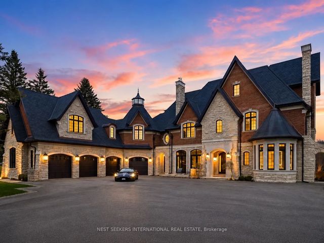 142 Manitou Drive, King