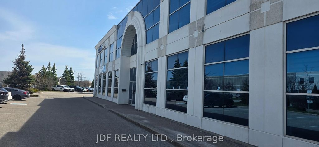 676 Westburne Drive 3, Vaughan