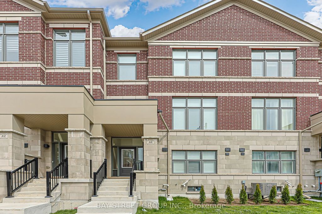 44 Seine Lane, Richmond Hill