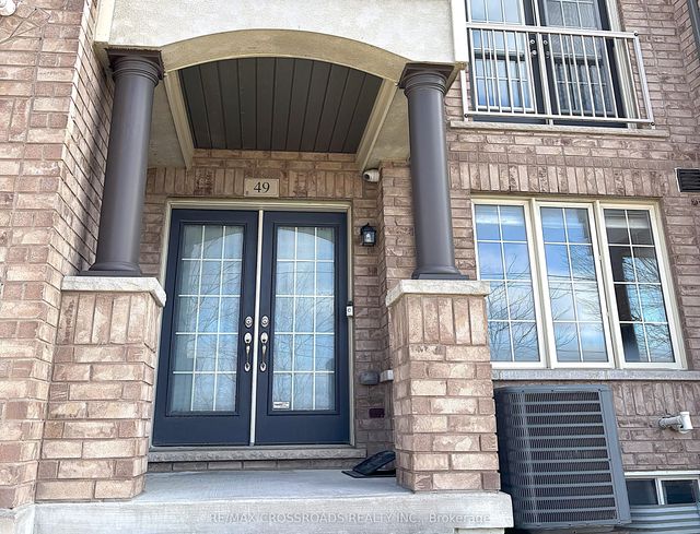 49 Memon Place, Markham