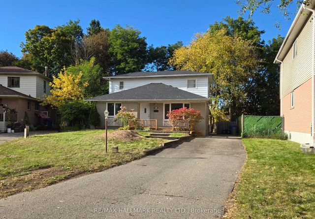 46 Collins Crescent, Aurora