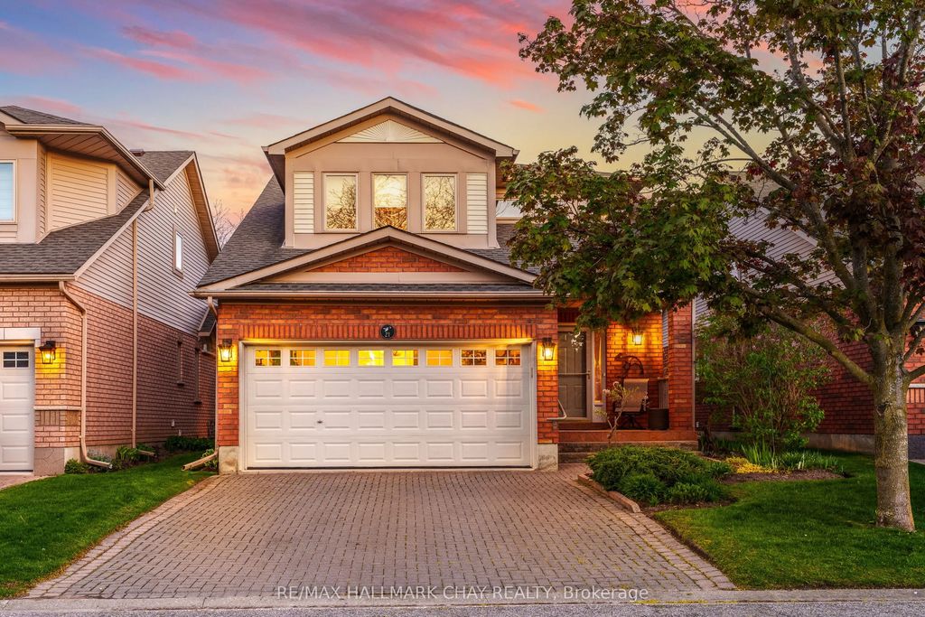 21 Briar Gate Way, New Tecumseth