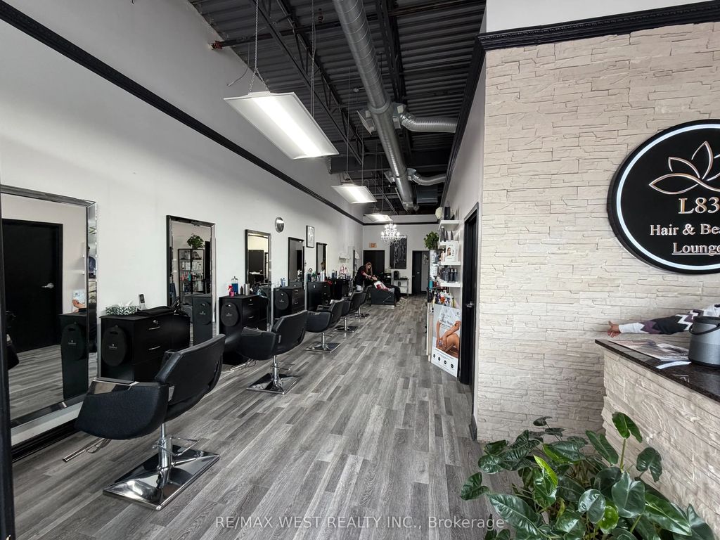 8707 Dufferin Street 6, Vaughan