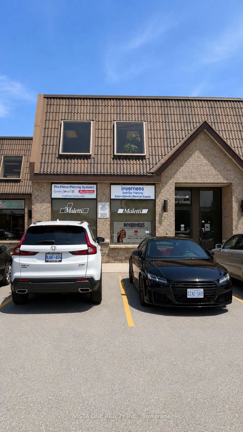56 Pennsylvania Avenue 8, Vaughan
