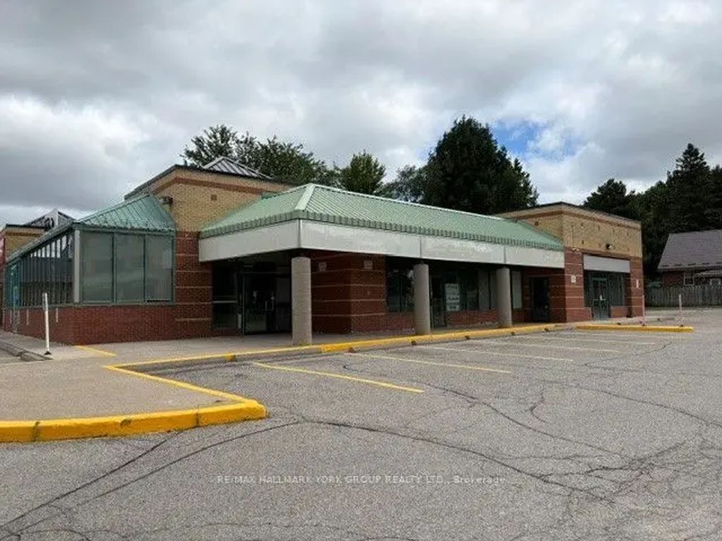 14879 Yonge Street 2, Aurora