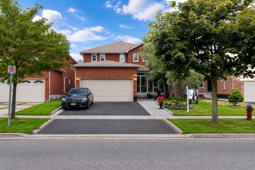 92 Weldrick Road E, Richmond Hill