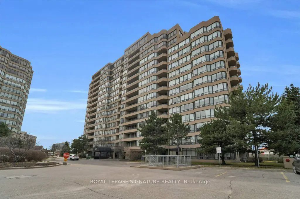 22 Clarissa Drive 1404, Richmond Hill
