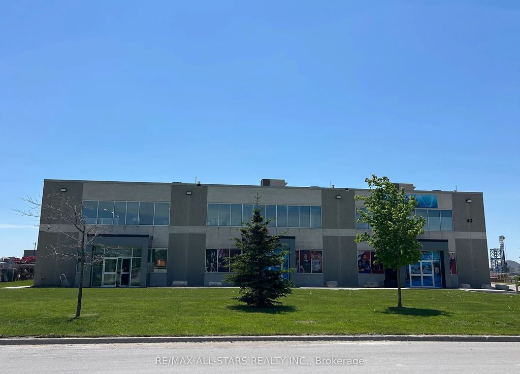 40 Anderson Boulevard 3, Uxbridge