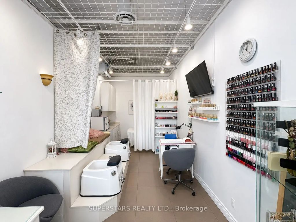 7181 Yonge Street 236, Markham