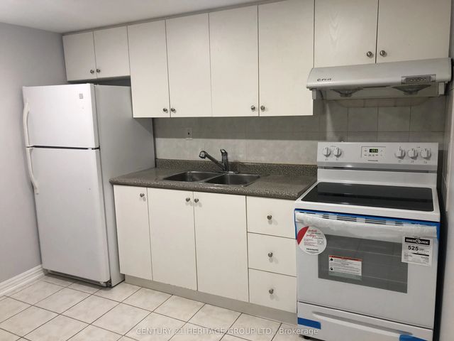 16 Cartmel Drive Apt 1, Markham